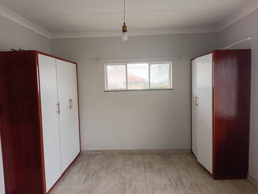 To Let 2 Bedroom Property for Rent in Southernwood Eastern Cape